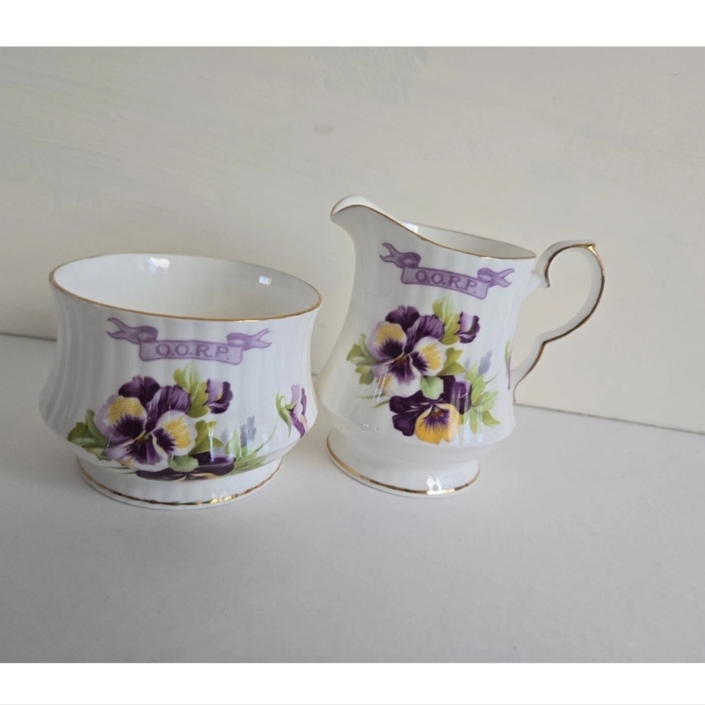 Royal Windsor Order of Royal Purple OORP Creamer And Sugar Set Vintage